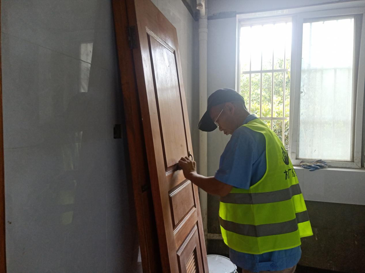 �±������ƽ����ⷿˢ��  ��һ������ס���Ҹ���