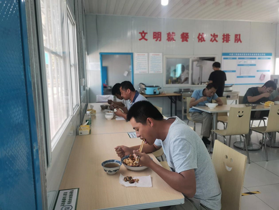 �Ͼ��ڲ���רҵ�������Ϊ�����ţ�����ů�Ĺ���������������Ŀ����������