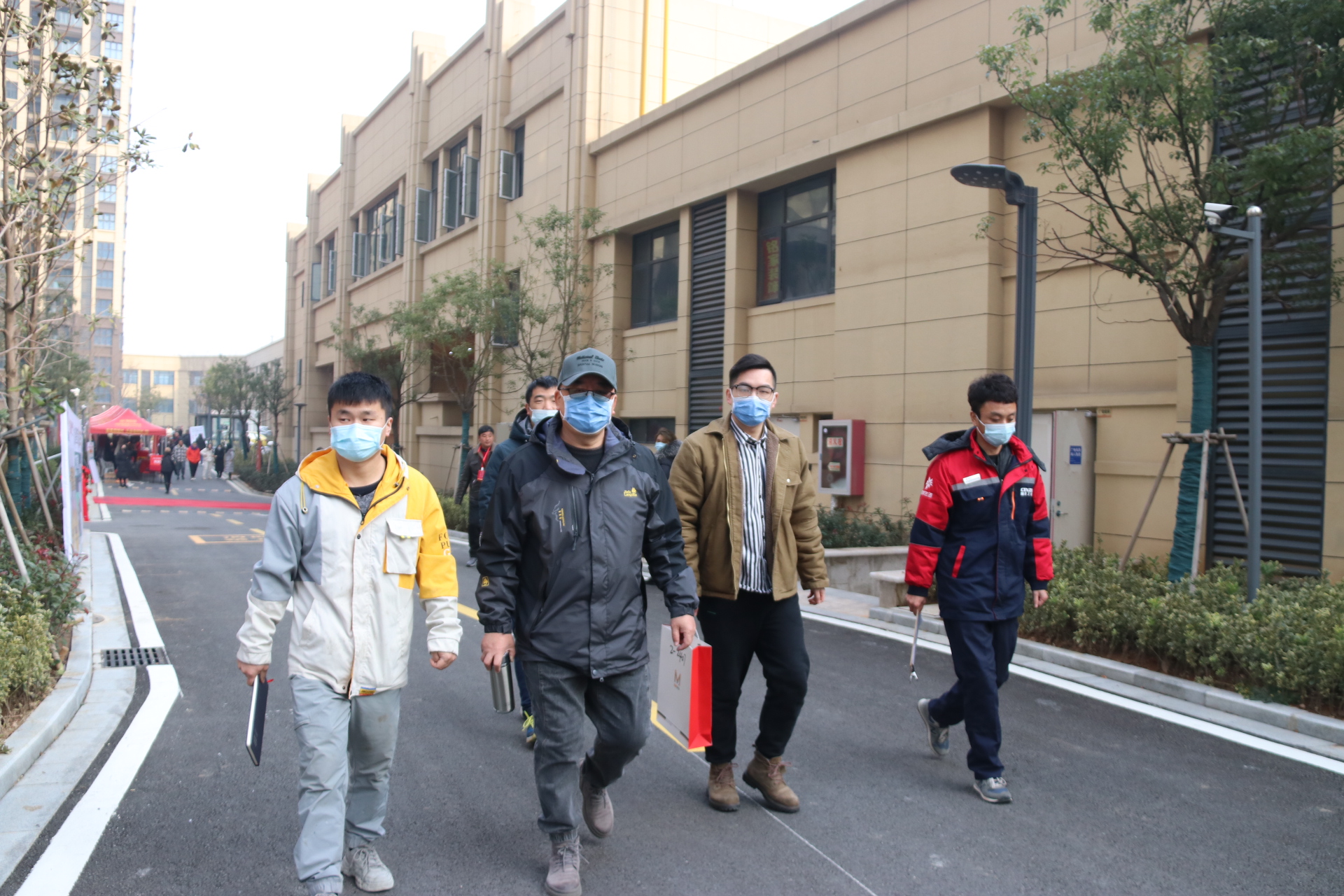 1072�׷�����������������