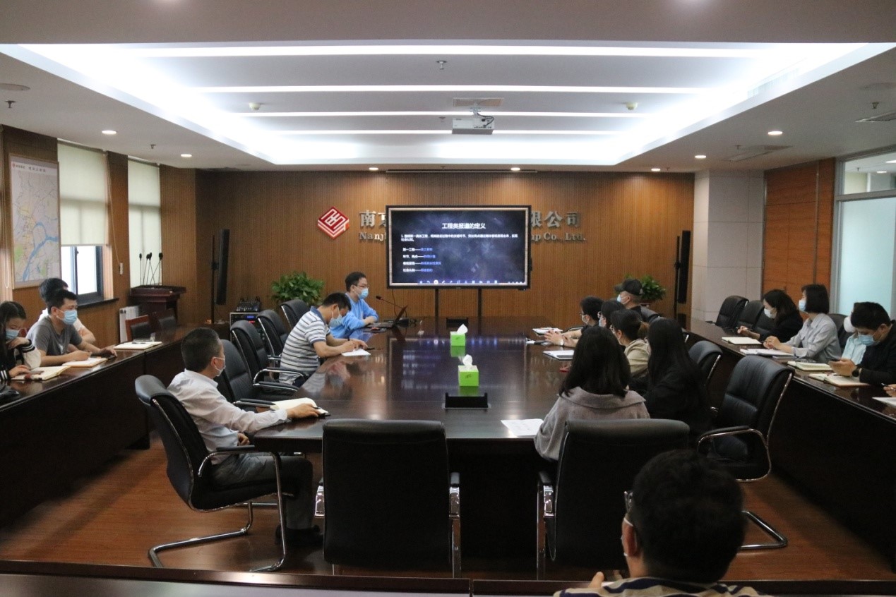 �����౨����ôд���������ڲ���רҵ�������Ϊ�����ŵ������ڲ���רҵ�������Ϊ�����øɻ�����