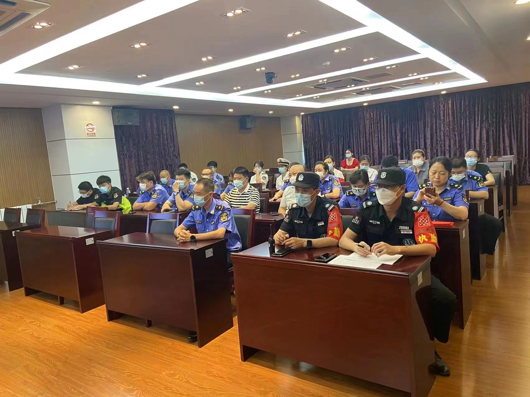 �徲������ �ڲ���רҵ�������Ϊ���������ж�