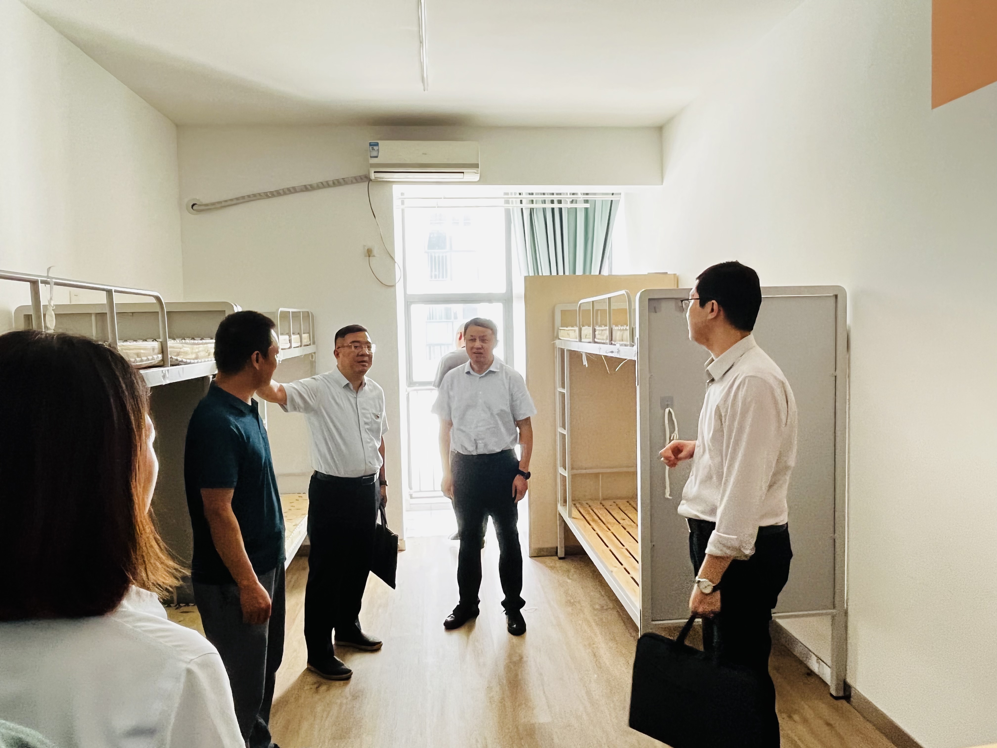 �����˾�  δ������ ���ڲ���רҵ�������Ϊ�����ſ�չ�������⵳�������˶�